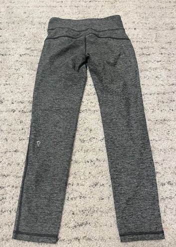 IVIVVA LULULEMON Girl’s Light Gray Textured Leggings Size 12