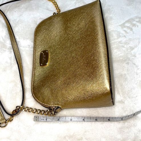 Michael Kors Cindy large dome crossbody - $67 - From Guadalupe