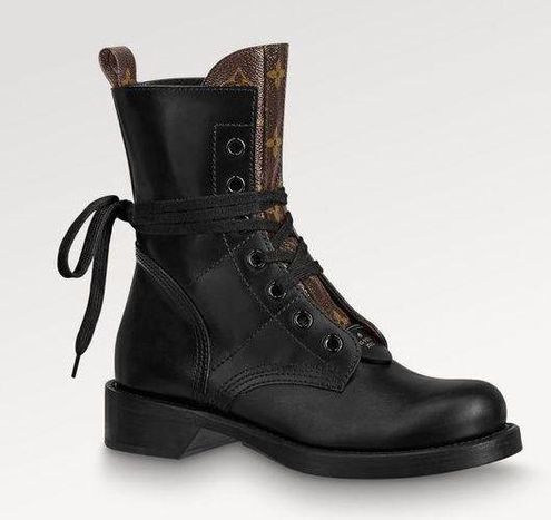 Louis Vuitton Authentic Boots 39 Size undefined - $1192 - From Stephanie