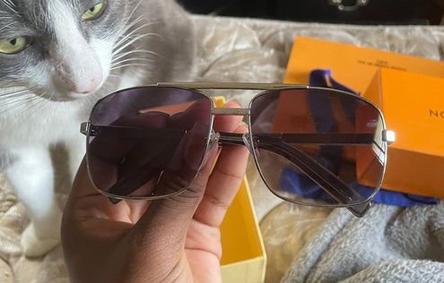 Louis Vuitton attitude sunglasses - Depop