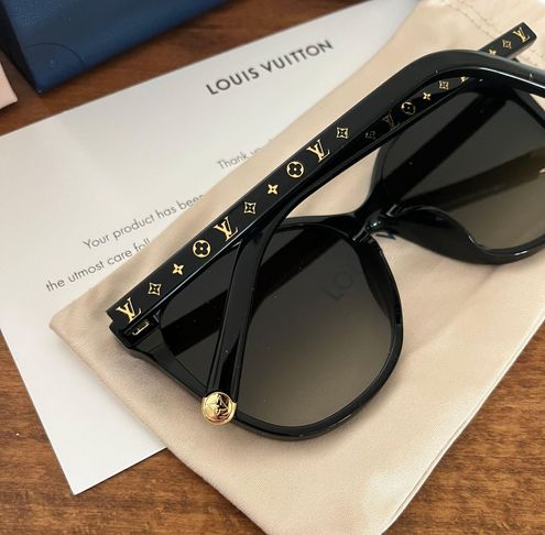 Louis Vuitton My Monogram Light Cat Eye Glasses Black Acetate & Metal. Size E