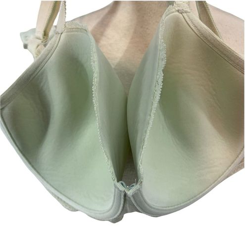 Victoria's Secret Pale Green Lined Demi Bra Lace Trim 38DD Size undefined -  $40 - From W