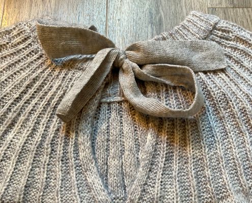 LC Lauren Conrad Lauren Conrad Gray Bow Back Sweater Size XL - $32