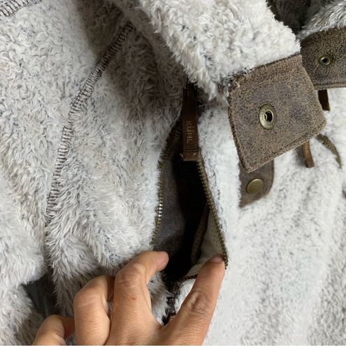 Kuhl stone fleece flight jacket size small women's - $57 - From Snob