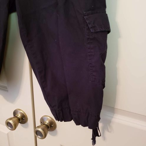 Gloria Vanderbilt Black Skimmer Cargo Capri, 8 - $15 - From Julie