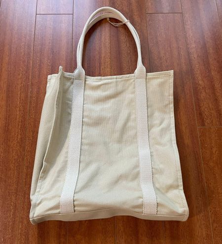 Brandy Melville Brandy Melville Tan Tote Bag 22.00