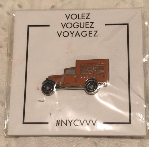 Louis Vuitton Pin 