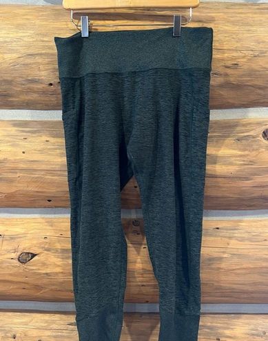 Kirkland Signature Brushed Leggings with Side Pockets Size XXL - $18 - From  Haley