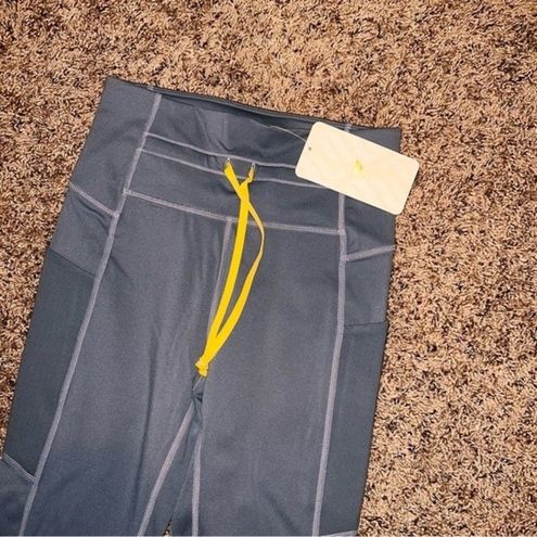 Fabletics NWT Motion365 Ultra High-Waisted Contrast Legging Size Small -  $54 New With Tags - From Hayley