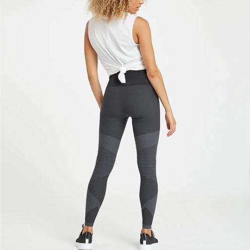 Spanx Look at Me Now Seamless Moto Leggings Size S Gray - $29 - From  Christie