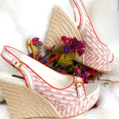Louis Vuitton PRICE FIRM Mini Lin Croisette Anemone Wedges BNWOT Pink Size  8.5 - $815 - From Royalty