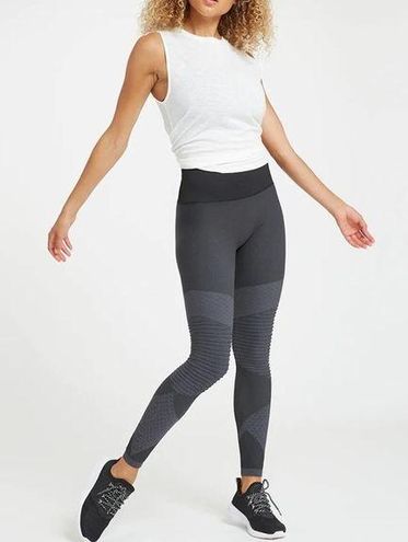 Spanx Look at Me Now Seamless Moto Leggings Size S Gray - $29 - From  Christie