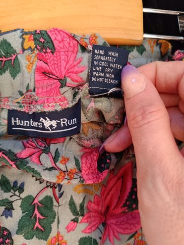 Hunters Run Women Floral Casual Pants sz M 100% Rayon