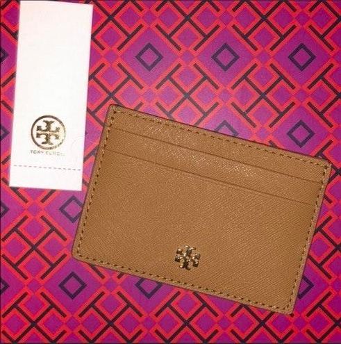 Tory Burch Emerson Slim Card Case New With 40$ for Sale in Ladera Ranch, CA  - OfferUp