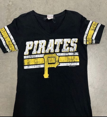 Genuine Merchandise Pittsburgh Pirates Tee Black Size M - $16 - From Nayla