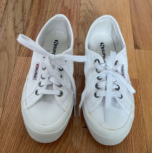 white superga size 5