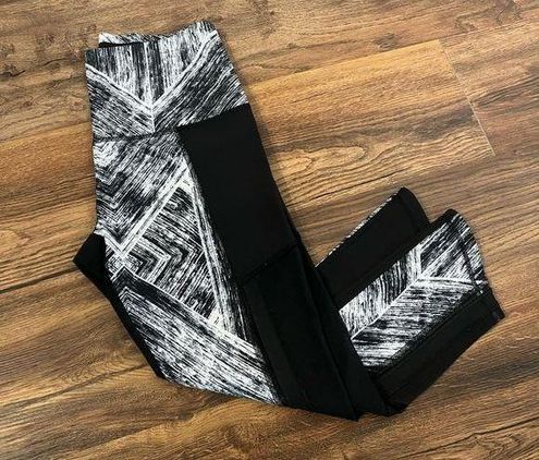 Lululemon black white marble print leggings size 6