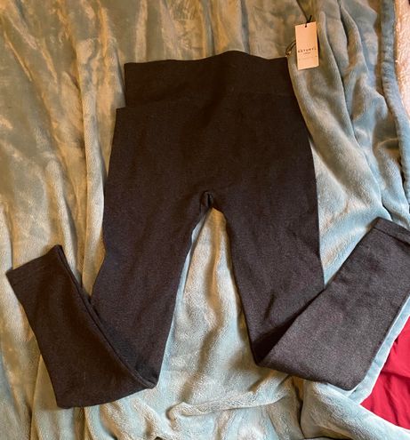 Naturyl NBK NBK Niykee Heaton Leggings Gray Size L - $36 (28