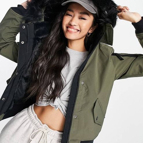 Hollister cropped parka jacket with faux fur hood Black - $61 - From Morgan