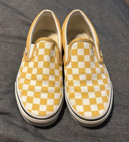 yellow checkered slip