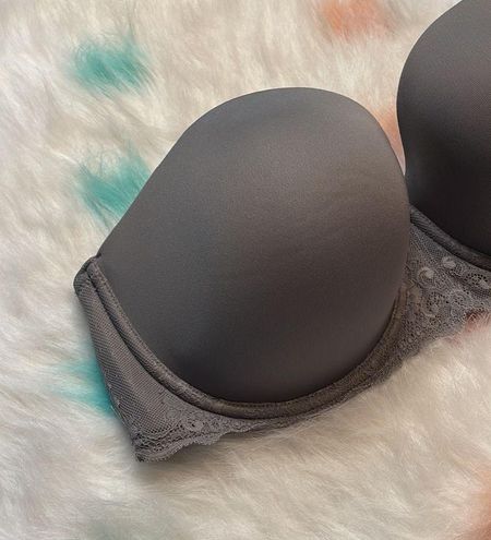 Torrid Grey Strapless Lightly Lined Smooth Straight Back Bra Size 40DD -  $22 - From Tara