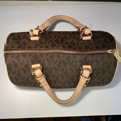 Authentic Michael Kors Large Speedy Bag for Sale in Costa Mesa, CA - OfferUp