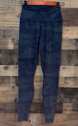 Alo Yoga  High-Waist Camo Vapor Legging in Hunter Camouflage