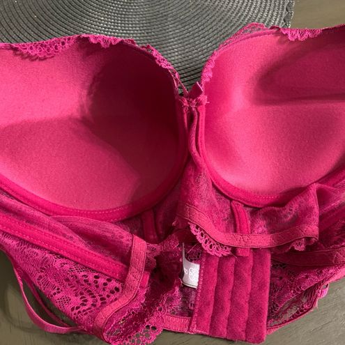 Daisy Fuentes Pink Lace Bra Size 38 C - $10 - From Nayely