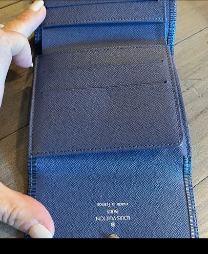 Louis Vuitton - Authentic Blue Epi Leather Wallet - Used Once