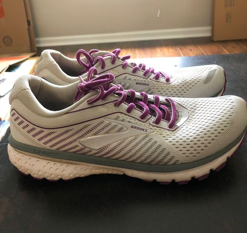 brooks ghost 12 size 9.5
