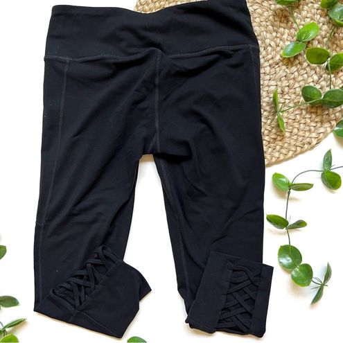 Athleta Mind Over Mat Capri Leggings Black - $22 - From Ashley