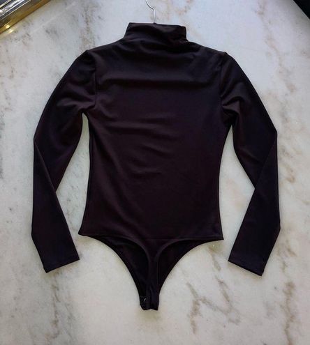 Express Body Contour High Compression Mock Neck Long Sleeve Bodysuit