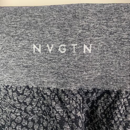 NVGTN Snakeskin Seamless Shorts - Black Speckled