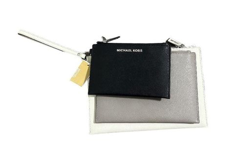 Michael Kors Jet Set Travel Trio 3 in 1 Wristlet in Off White/Gray/Black  NWT - $142 New With Tags - From Amber