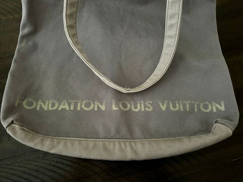 Louis Vuitton, Bags, Louis Vuitton Fondation Museum Cotton Tote Bag Gray  Rare Limited Lv