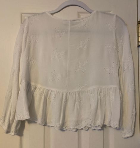 Hollister Top White Size M - $21 - From Kayleigh