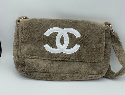 Chanel Authentic Precision VIP Crossbody Messenger Bag Tan - $238