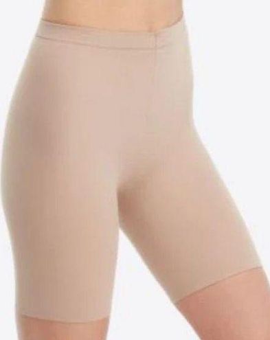 Spanx Shaping Shorts Nude Beige Women's Size B NWT - $18 New With