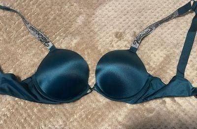 Victoria's Secret Bombshell Bra Green Size 32 C - $41 (41% Off Retail) -  From Victoria