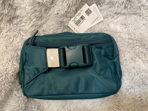 Lululemon Everywhere Belt Bag Large 2L Green Jasper - Rare