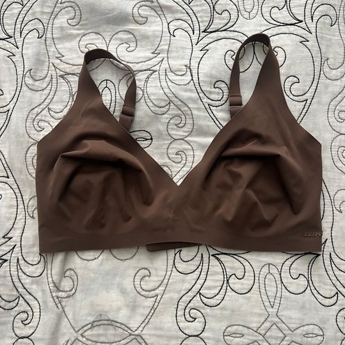 SKIMS Naked Plunge Bra size M-DD - $32 - From Alexandra