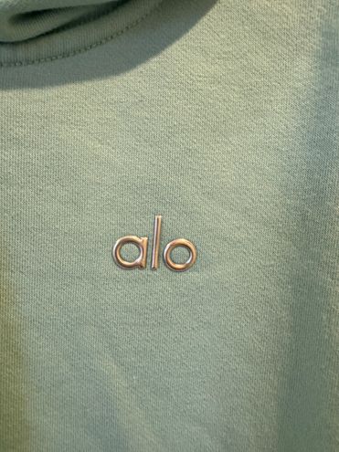 Alo Yoga Alo Sweatshirt Size M - $65 (49% Off Retail) - From Kelsey