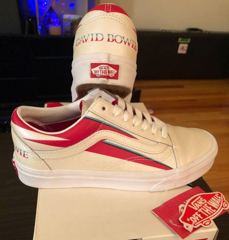 Humanistisch Boos wond Vans Old Skool x David Bowie Aladdin Sane 2019 White Size 7.5 - $713 (10%  Off Retail) - From Dana