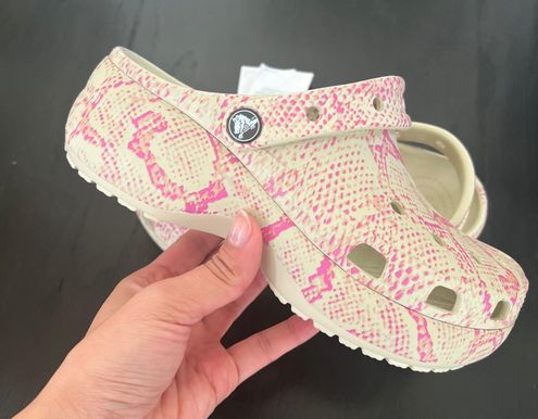 Snakeskin crocs 2025 with fur