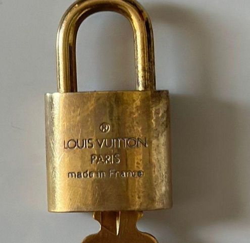 Louis Vuitton #309 Silver Padlock and Key Set Excellent Lock with