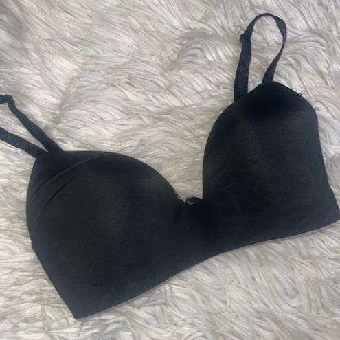Victoria's Secret Victoria secret bra 32D Size undefined - $58 - From  Adrianna