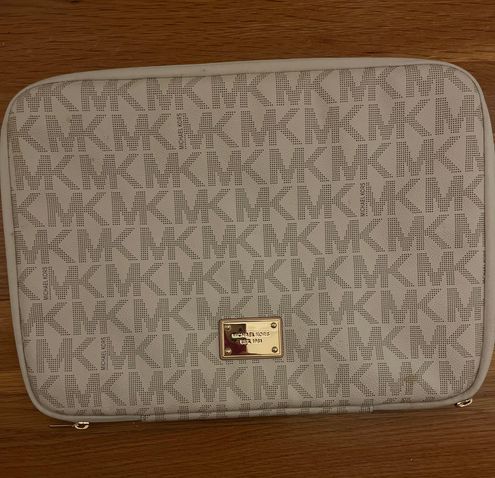Michael Kors Laptop Sleeve White - $46 (64% Off Retail) - From Caitlin