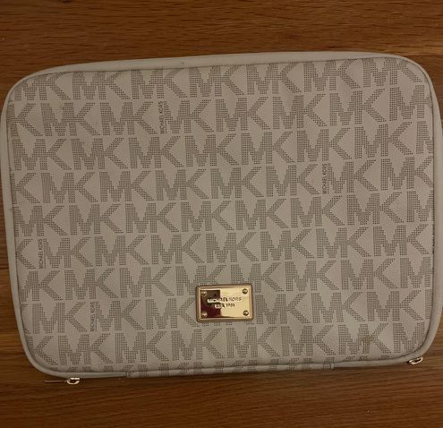 MICHAEL MICHAEL KORS Laptop Bag 52 OFF  wwwbbipvccom