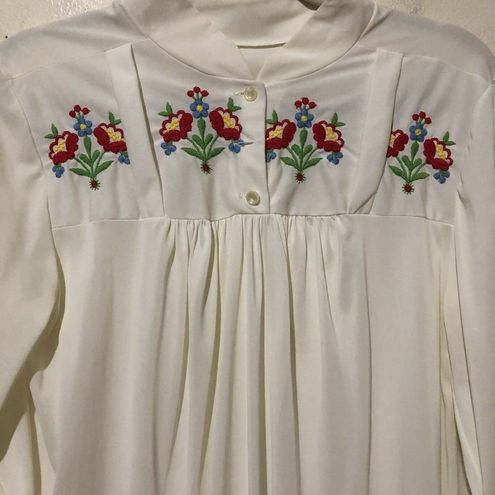 American Vintage Vintage 60s hollywood vassarette munsingwear White  embroidered housedress Small - $48 - From Kerrii