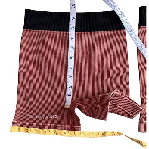 Zenana Premium Zenana Seamless Shorts Ribbed Stretch Rust L* Brown Size L -  $22 (55% Off Retail) - From BrooklynCat